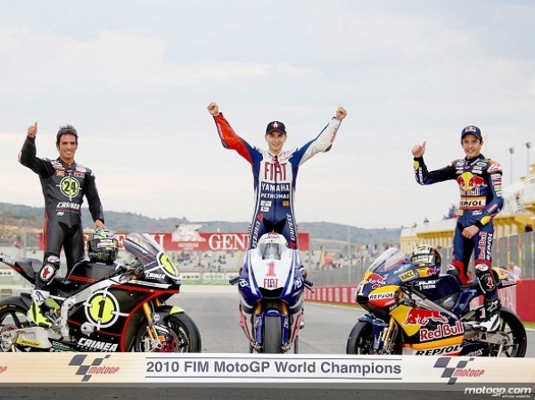 SetWidth600-n517158_CHAMPIONS03