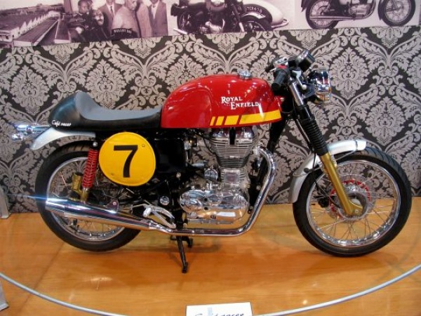 Royal-Enfield-Cafe-Racer-Concept-2