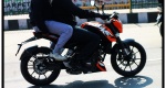 KTM-200-Duke-pillion-2