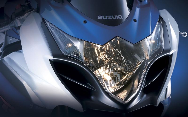 Suzuki GSXR1000 coming to India - www.motoroids.com