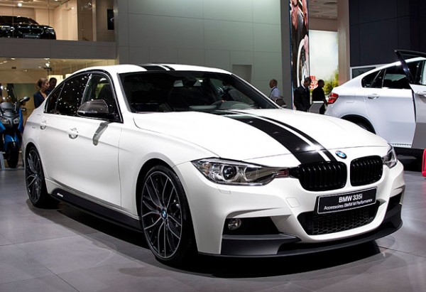 U.S. sedan Performance market BMWs along 335i To get the U.S. market, BMWs 335i M Performance Kit httpusmagazinews blogspot com 