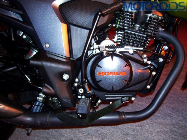 Honda CB Trigger 12 600x450 Honda CB Trigger Unveiled. Targeted at Apache RTR and FZ Series