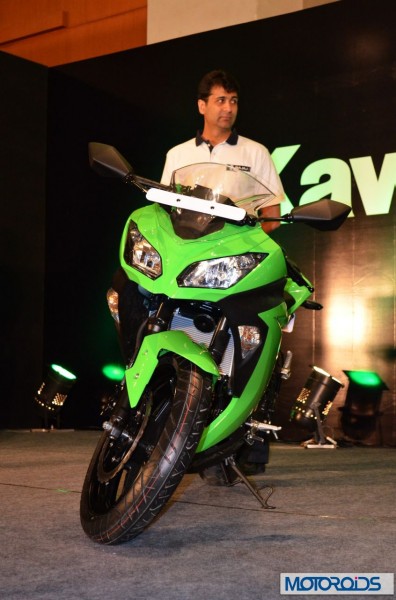 Kawasaki Ninja 300 India 12 396x600 Kawasaki Ninja 300 India launch: Image gallery and specs
