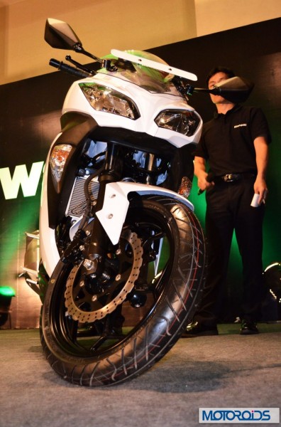 Kawasaki Ninja 300 India 13 396x600 Kawasaki Ninja 300 India launch: Image gallery and specs