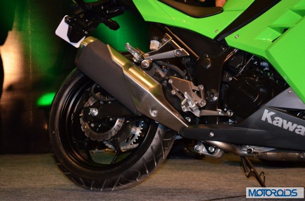Kawasaki Ninja 300 India 18 600x396 Kawasaki Ninja 300 India launch: Image gallery and specs