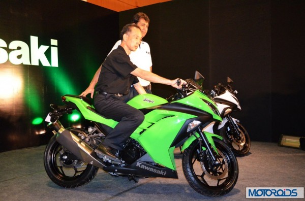 Kawasaki Ninja 300 India 19 600x396 Kawasaki Ninja 300 India launch: Image gallery and specs