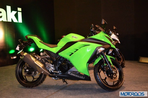 Kawasaki Ninja 300 India 20 600x396 Kawasaki Ninja 300 India launch: Image gallery and specs