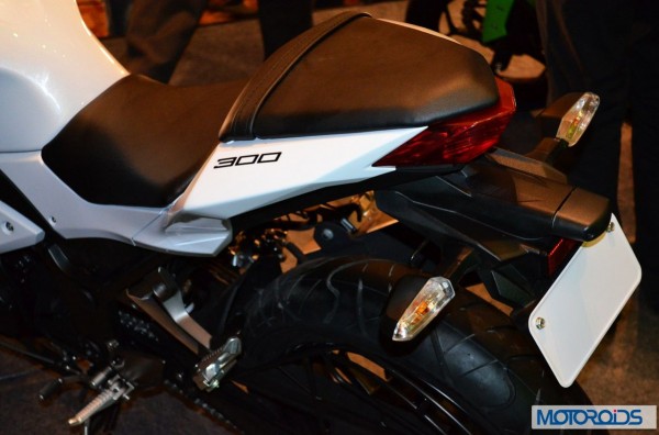 Kawasaki Ninja 300 India 22 600x396 Kawasaki Ninja 300 India launch: Image gallery and specs