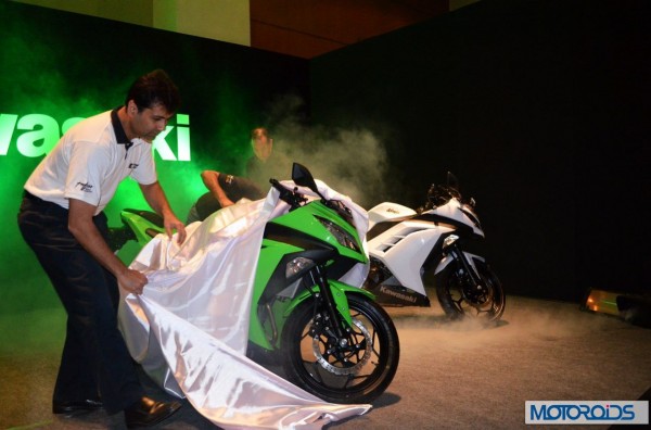 Kawasaki Ninja 300 India 4 600x396 Kawasaki Ninja 300 India launch: Image gallery and specs