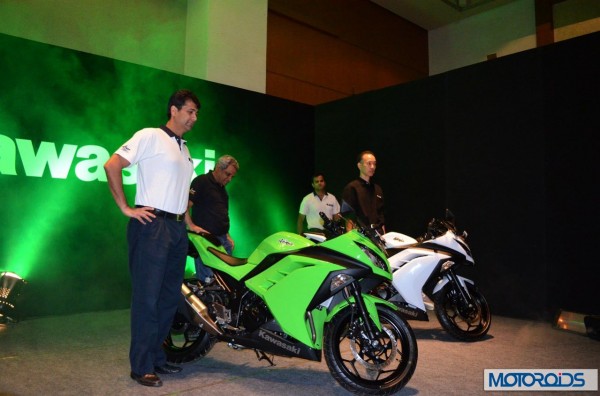 Kawasaki Ninja 300 India 6 600x396 Kawasaki Ninja 300 India launch: Image gallery and specs