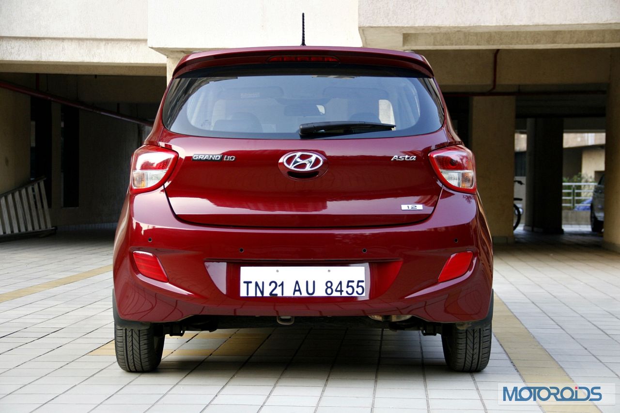 http://motoroids.com/wp-content/uploads/2013/11/New-Hyundai-Grand-i10-India-review-53.jpg