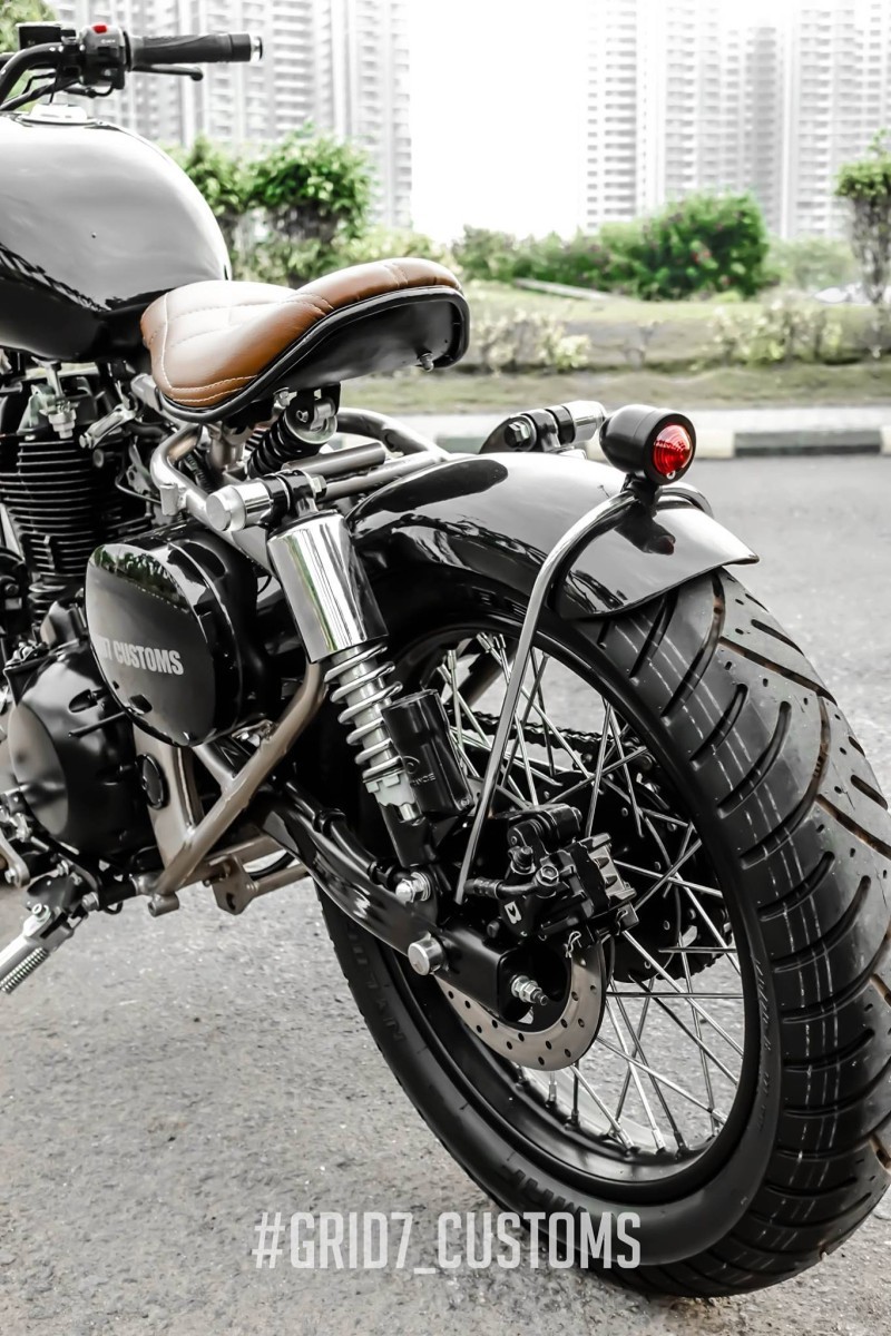royal enfield classic 350 bobber