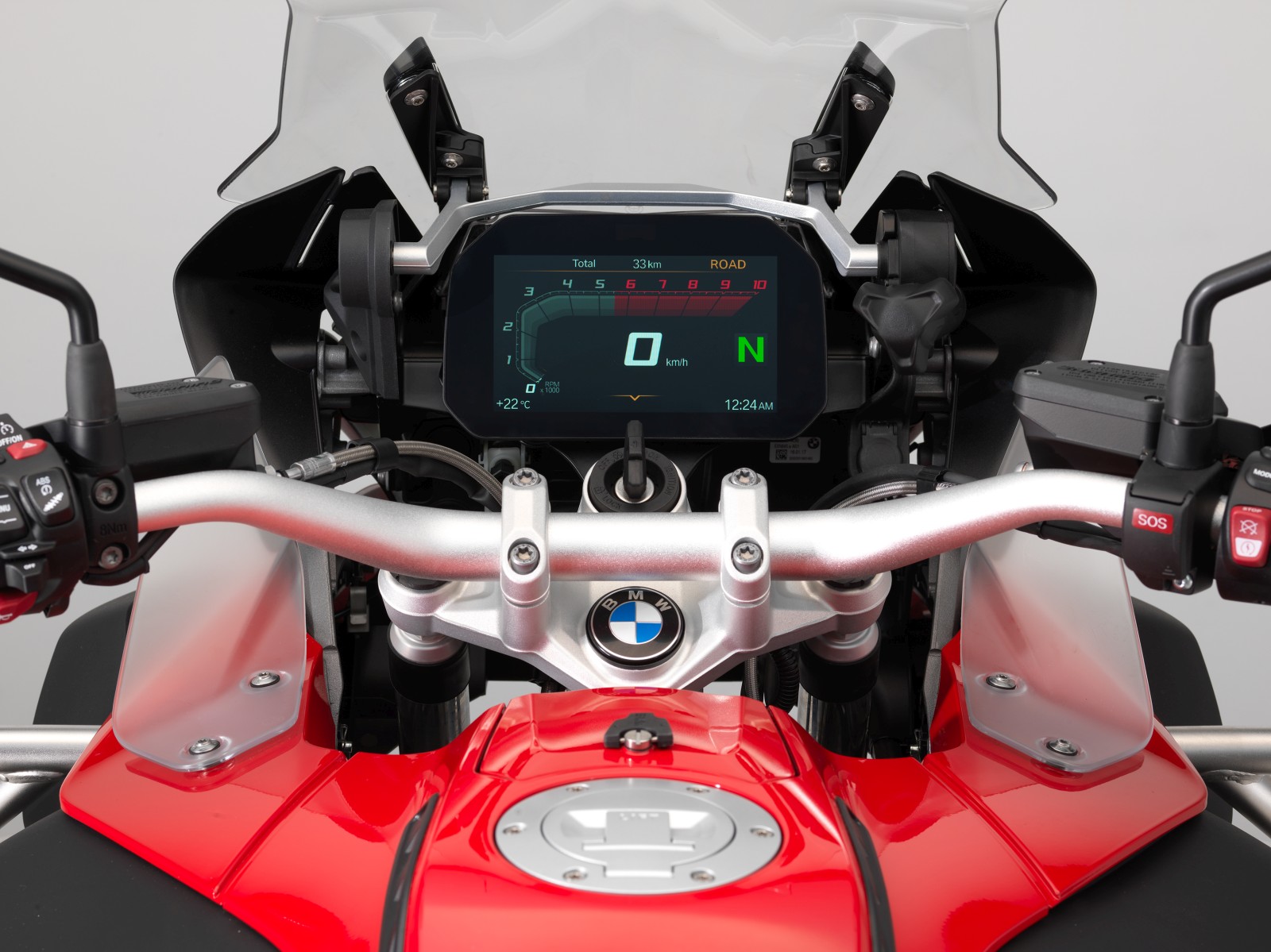 BMW Motorrad Offers Optional Instrument Cluster With 6.5 Inch TFT