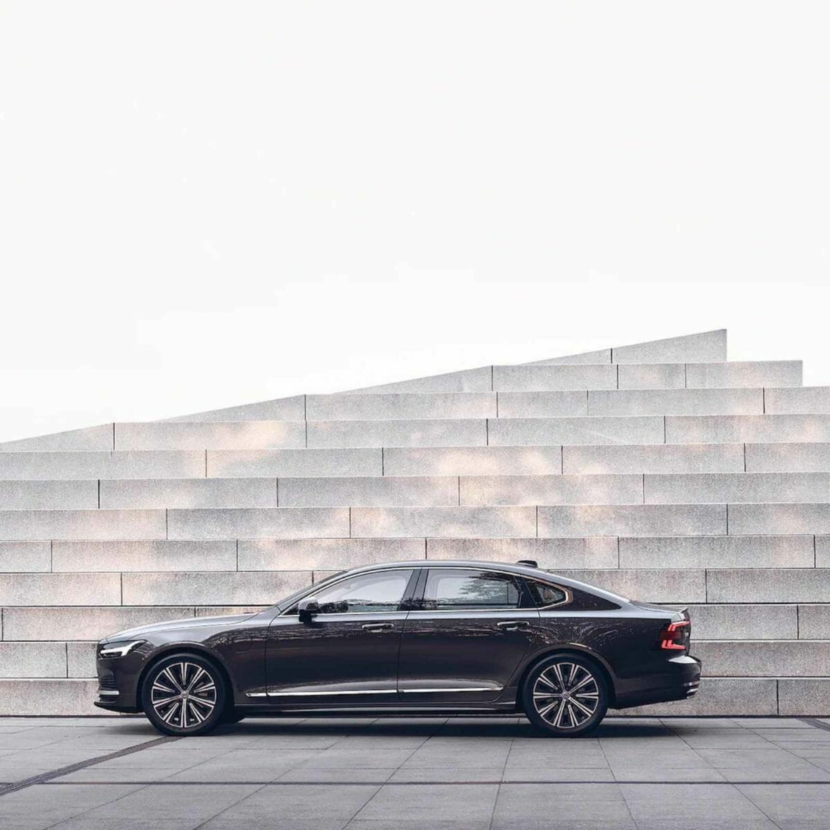 Volvo s90 facelift launched